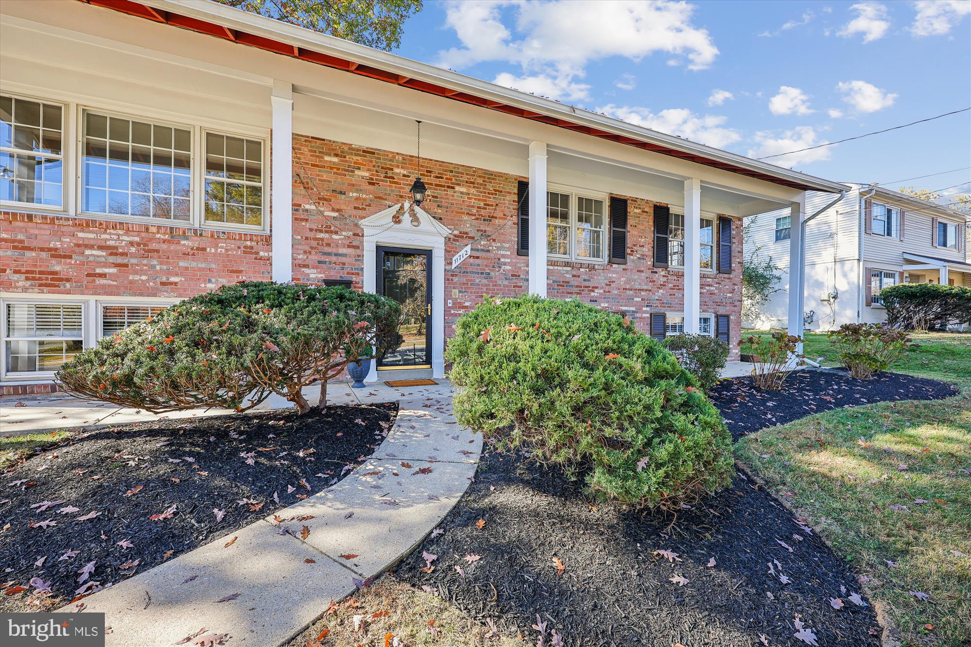 11712 Seven Locks Rd