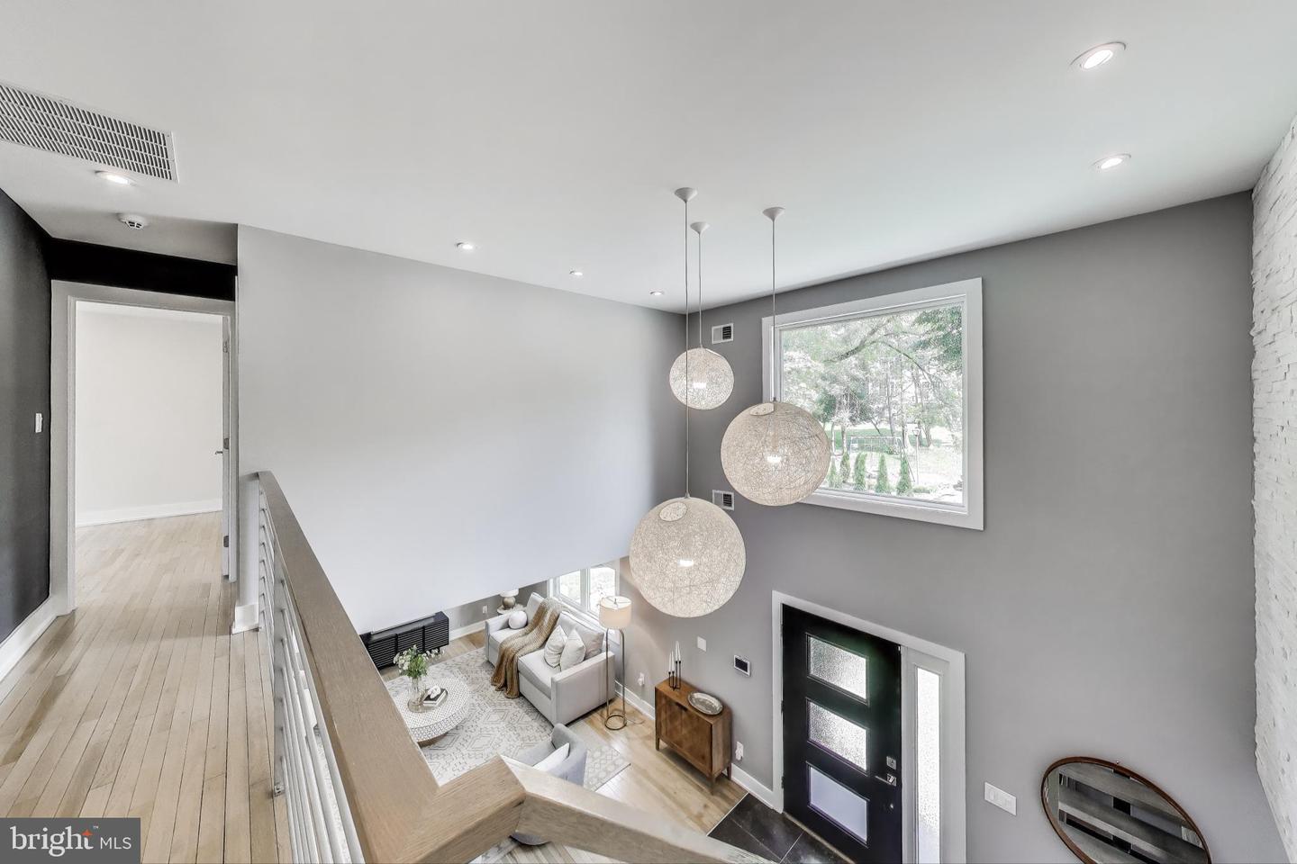 11305 Soward Dr