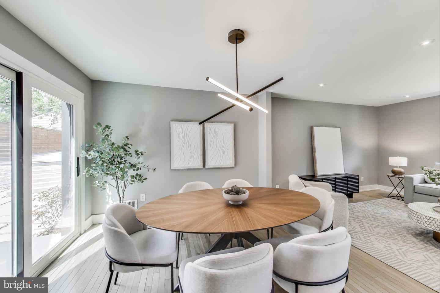 11305 Soward Dr