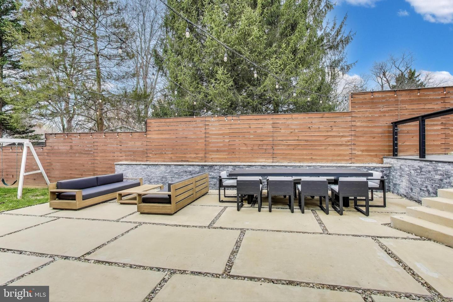 11305 Soward Dr