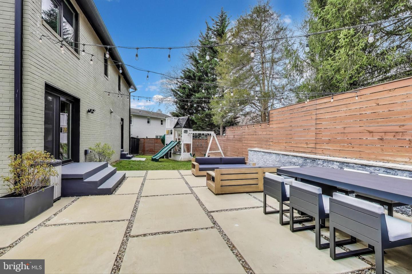11305 Soward Dr