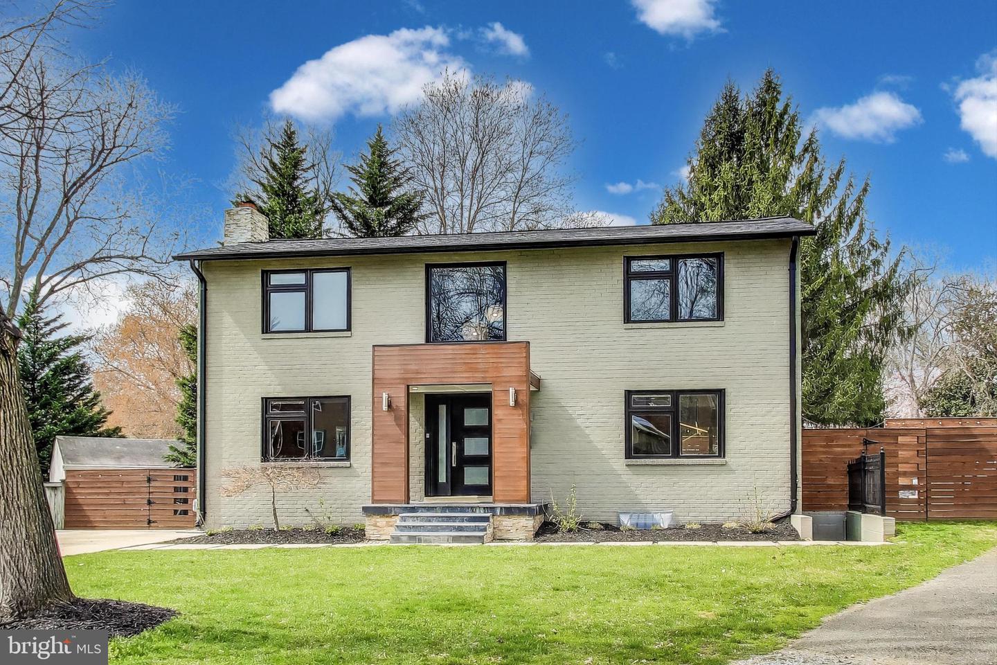 11305 Soward Dr