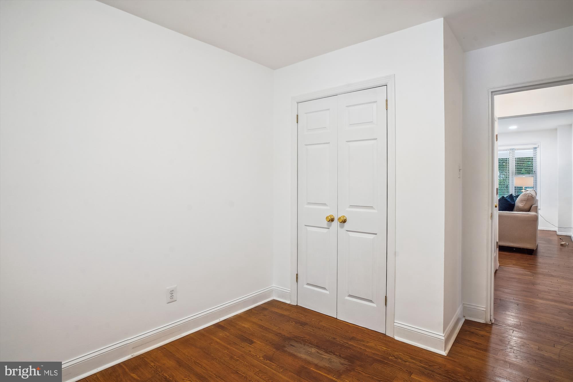 11128 Newport Mill Rd