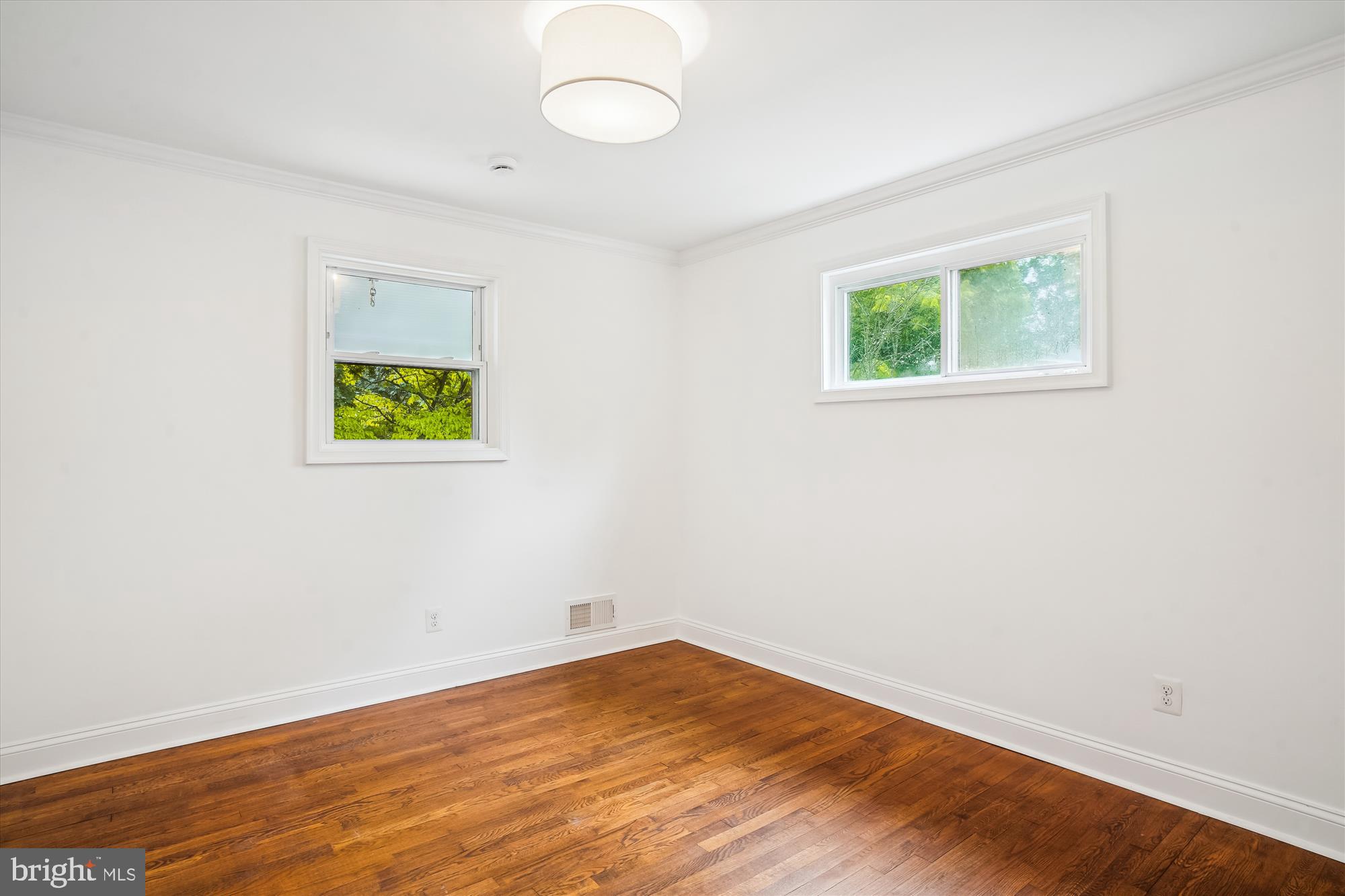 11128 Newport Mill Rd