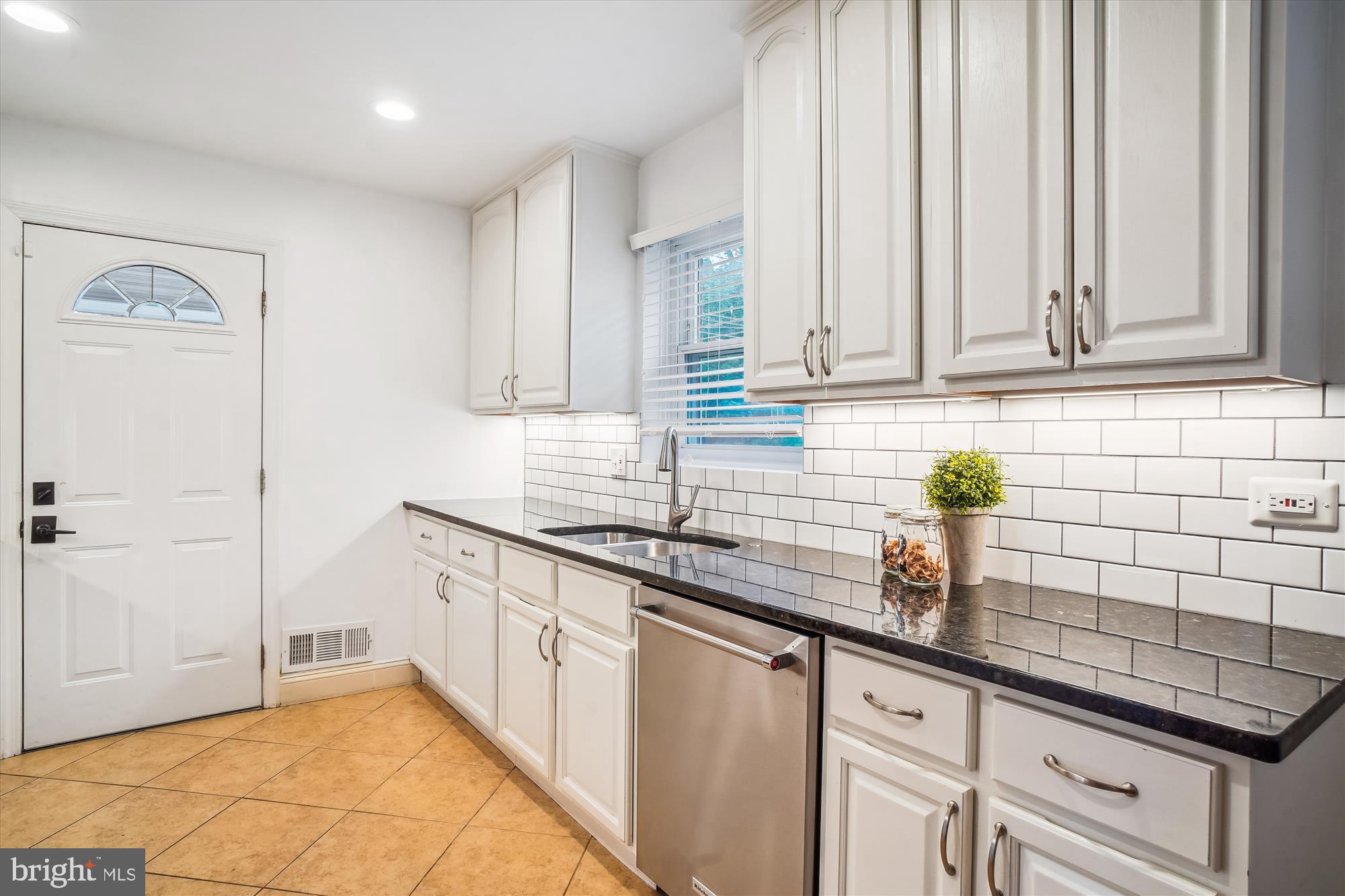 11128 Newport Mill Rd