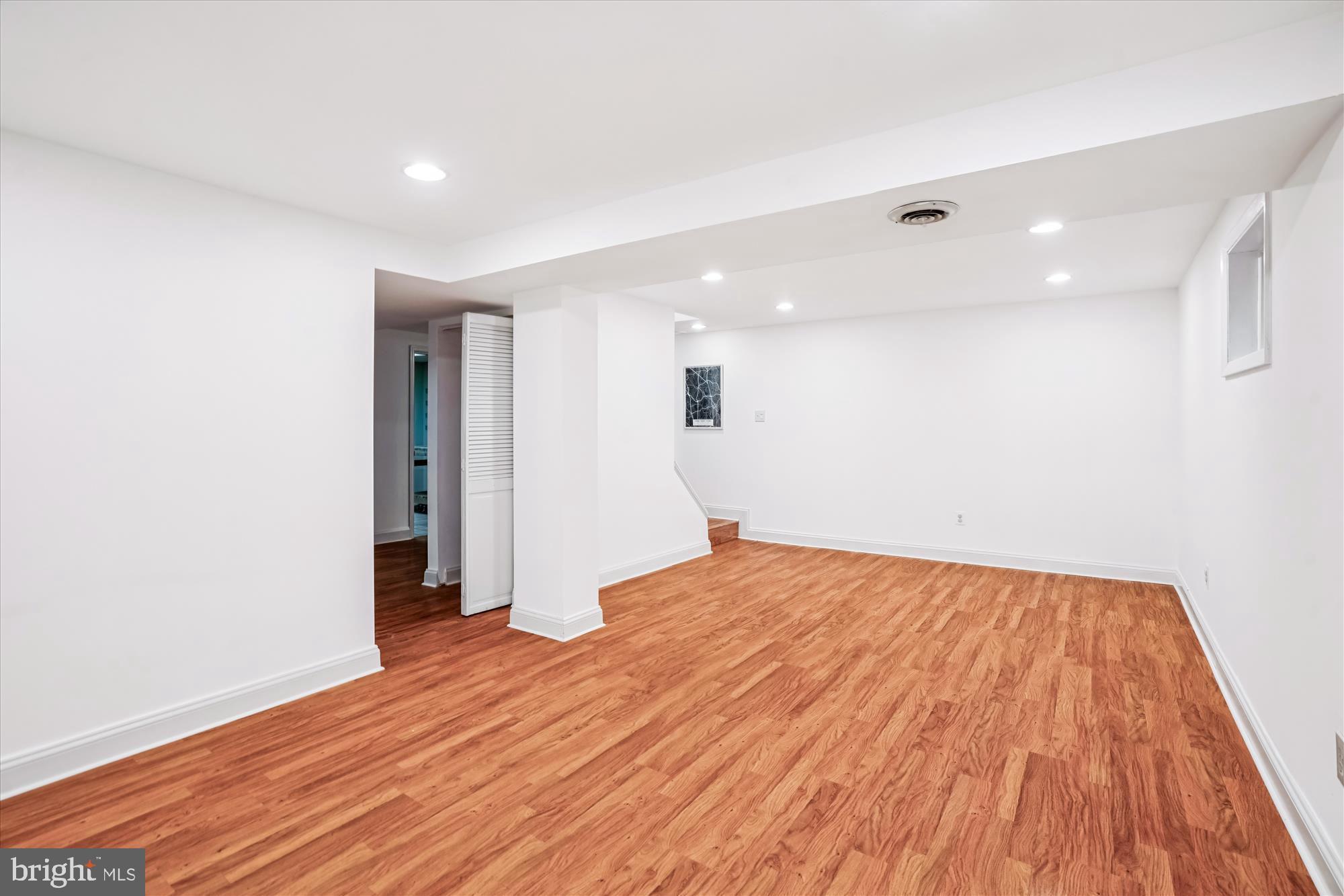 10105 Meredith Ave