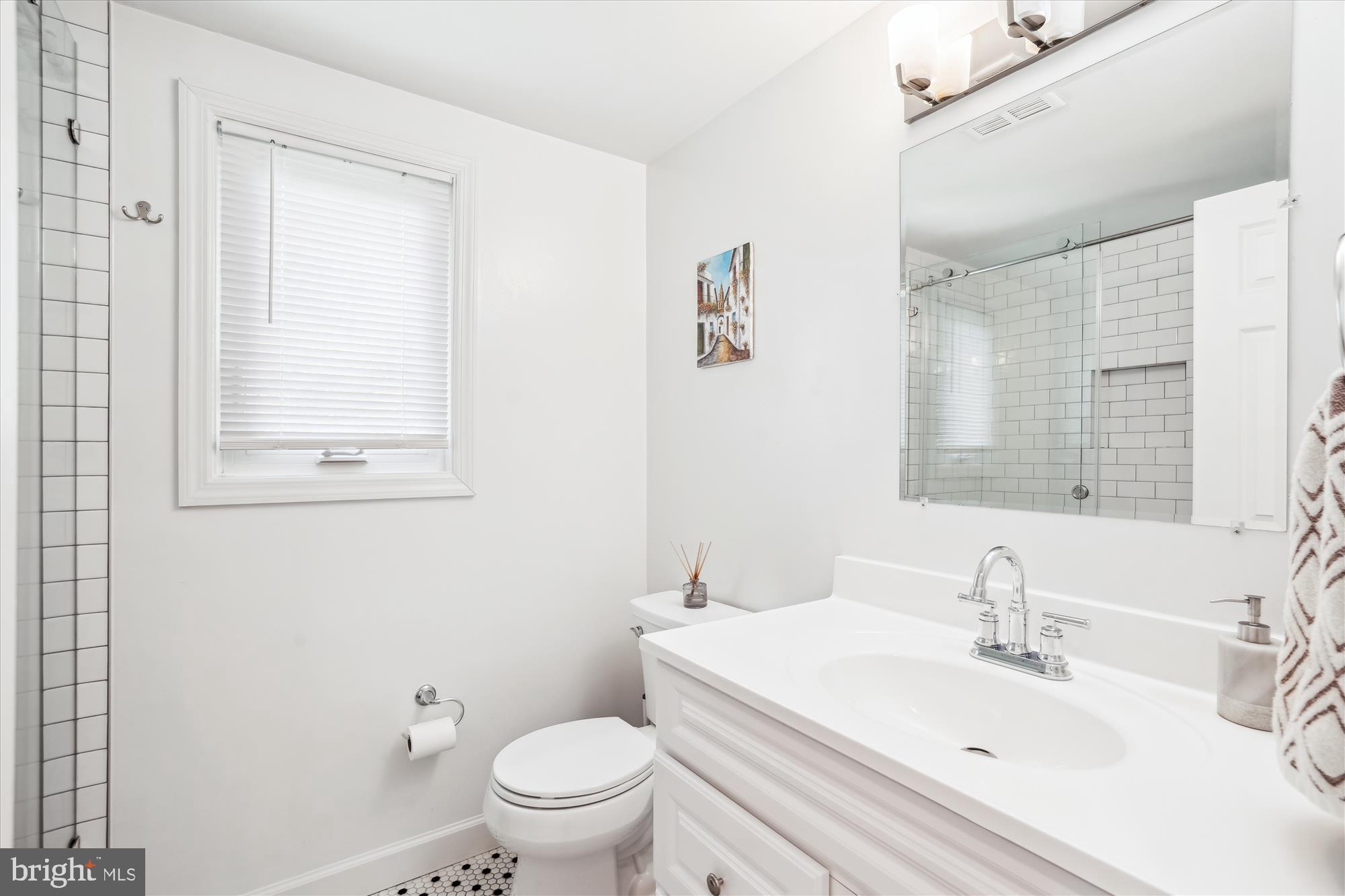 10105 Meredith Ave