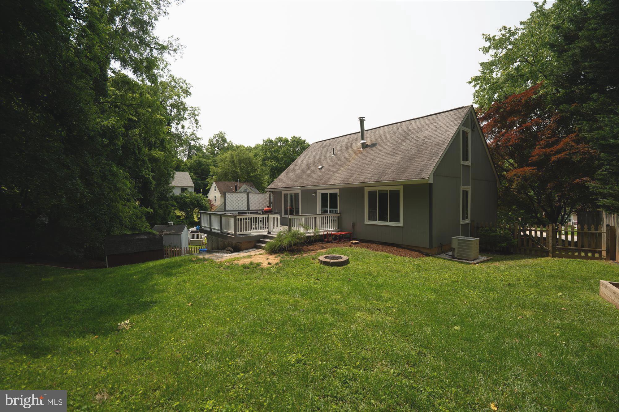 10105 Meredith Ave