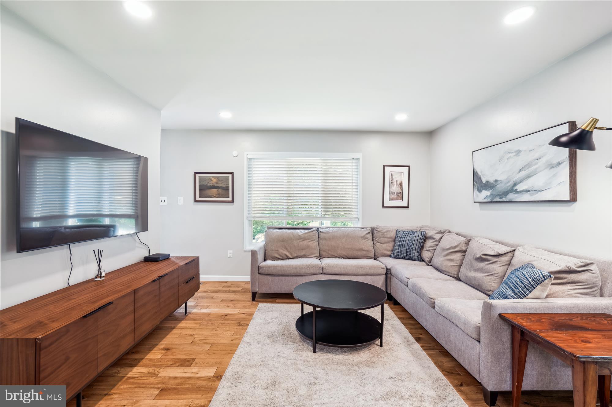 10105 Meredith Ave