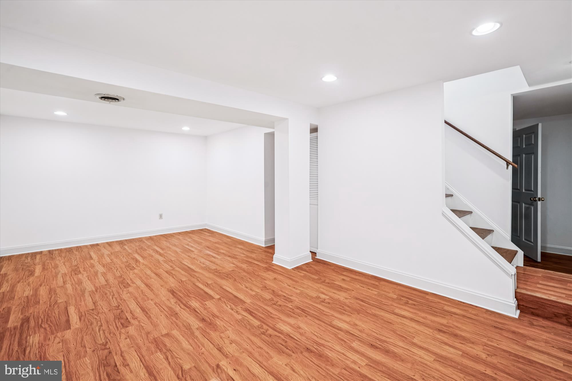 10105 Meredith Ave