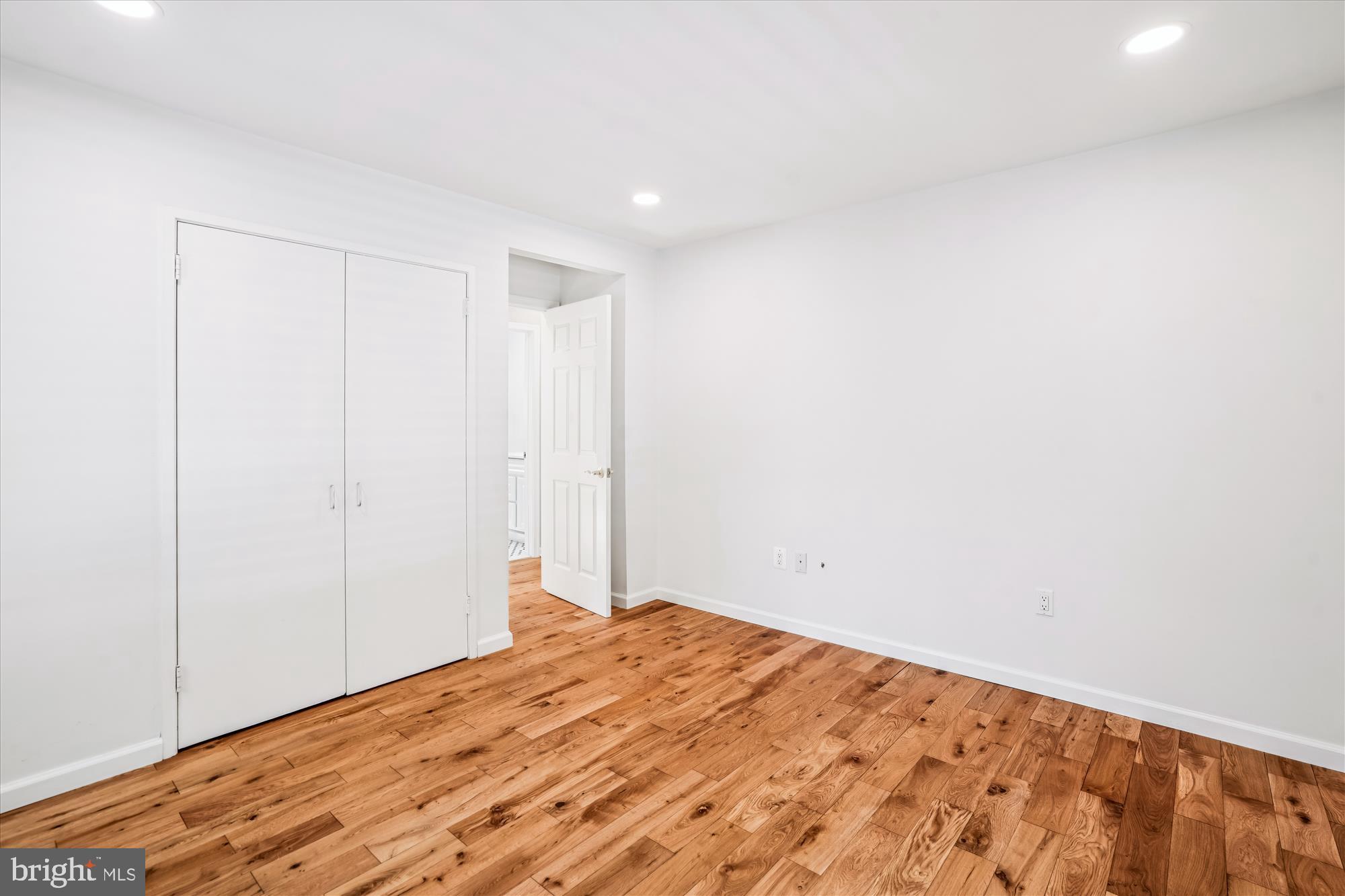 10105 Meredith Ave