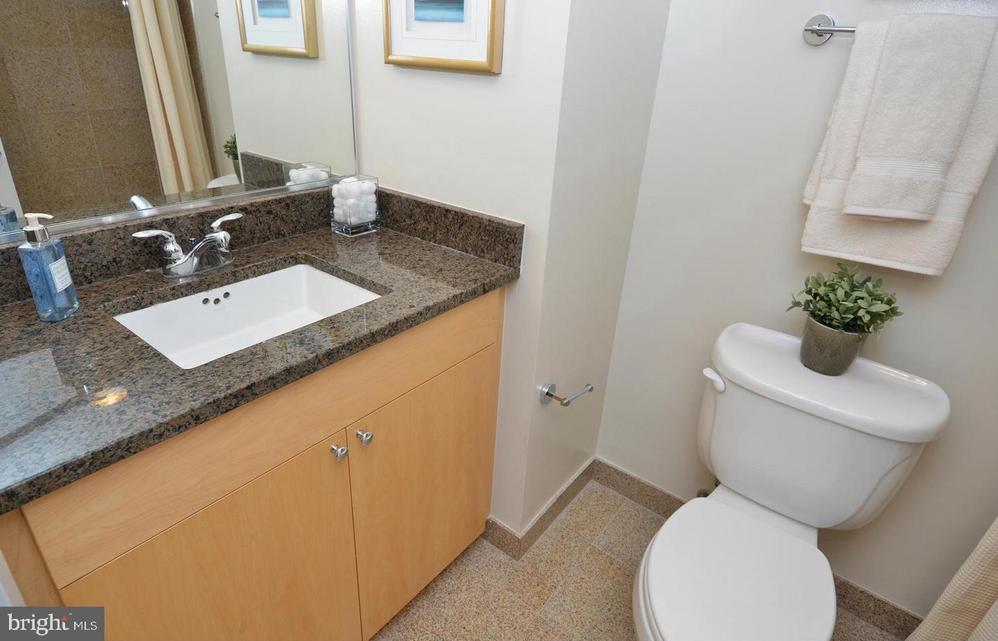 7500 WOODMONT AVENUE S1003