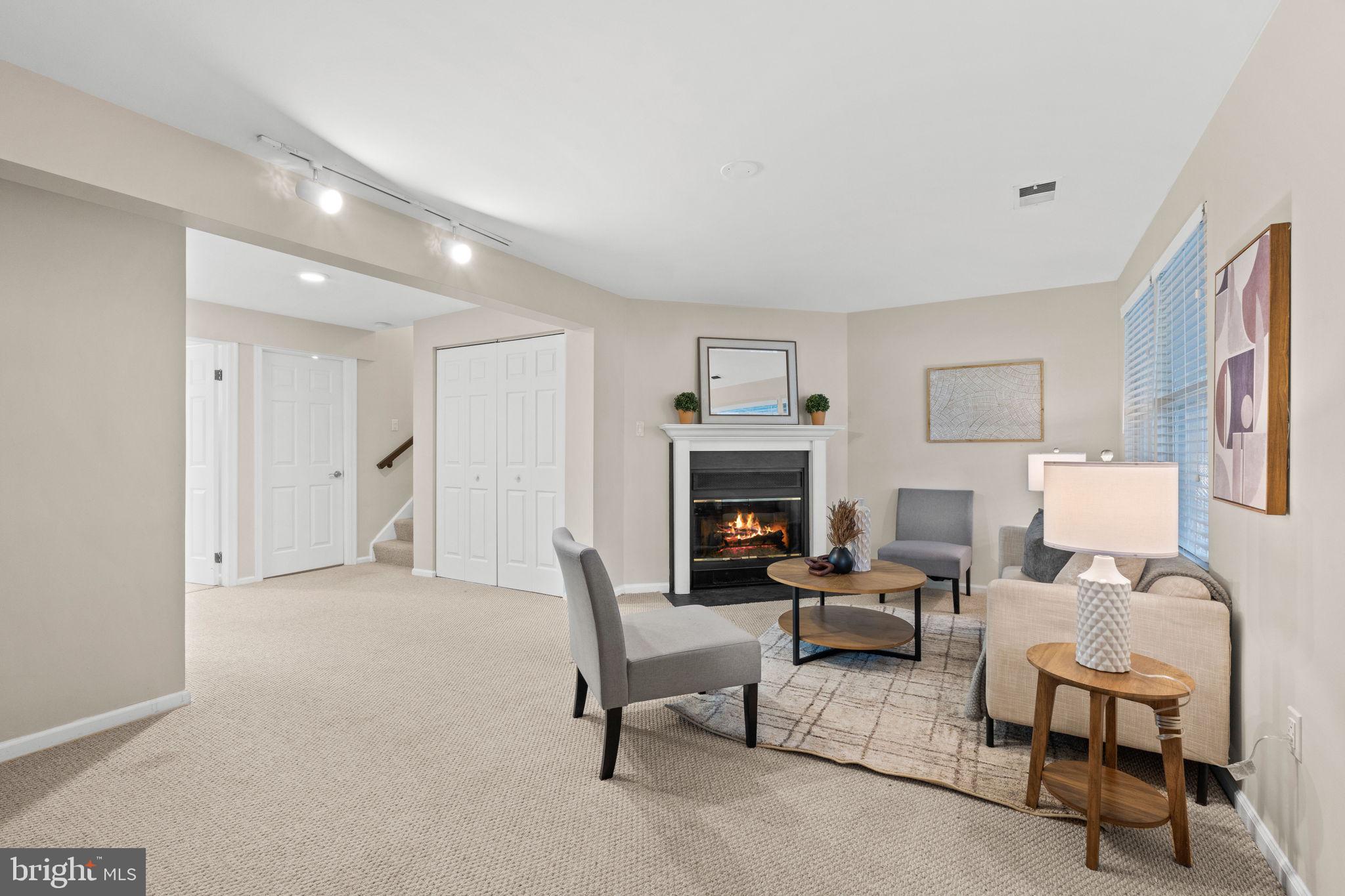 115 Fleece Flower Dr