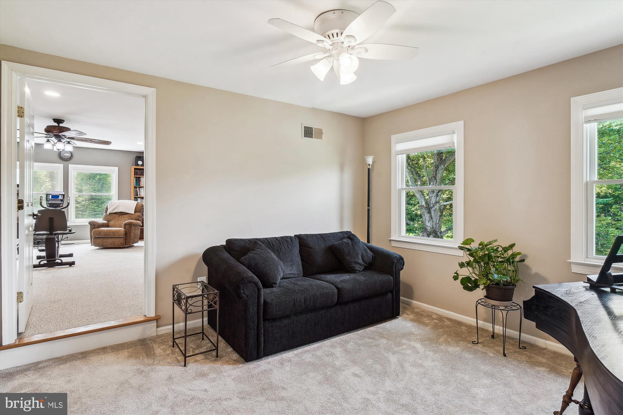 1505 TUCKER LANE