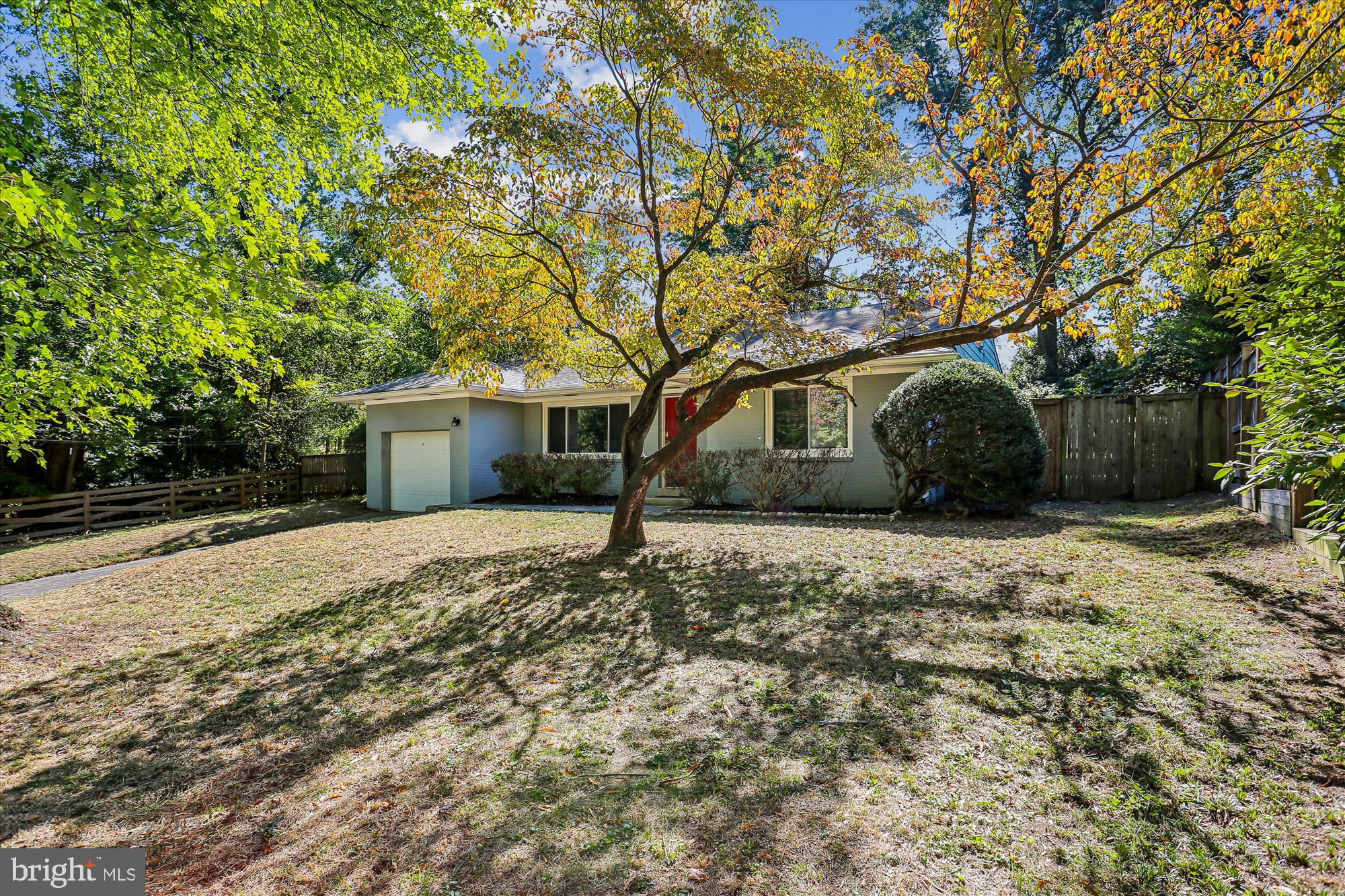 3504 GLENMOOR DRIVE