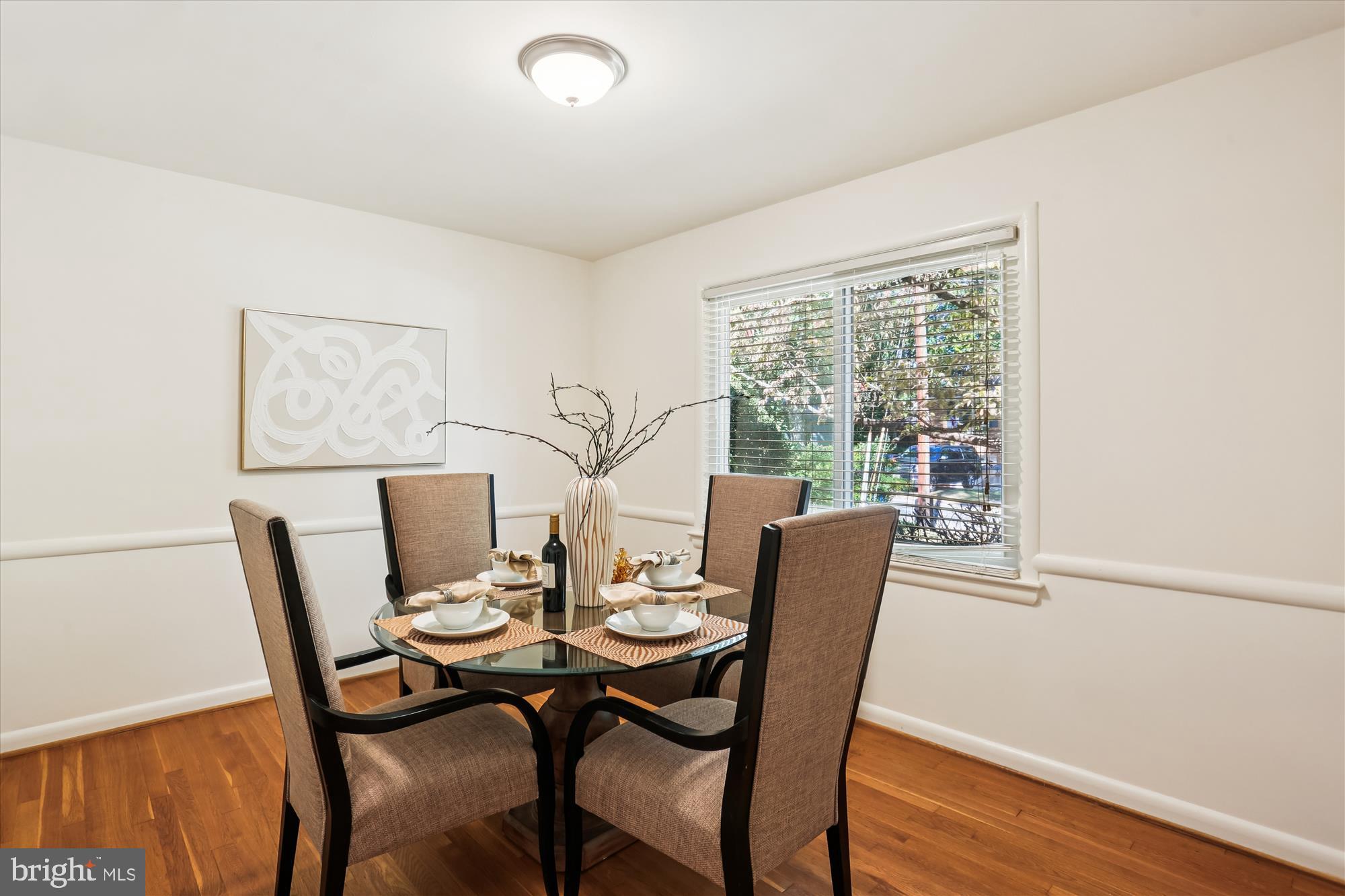3504 GLENMOOR DRIVE