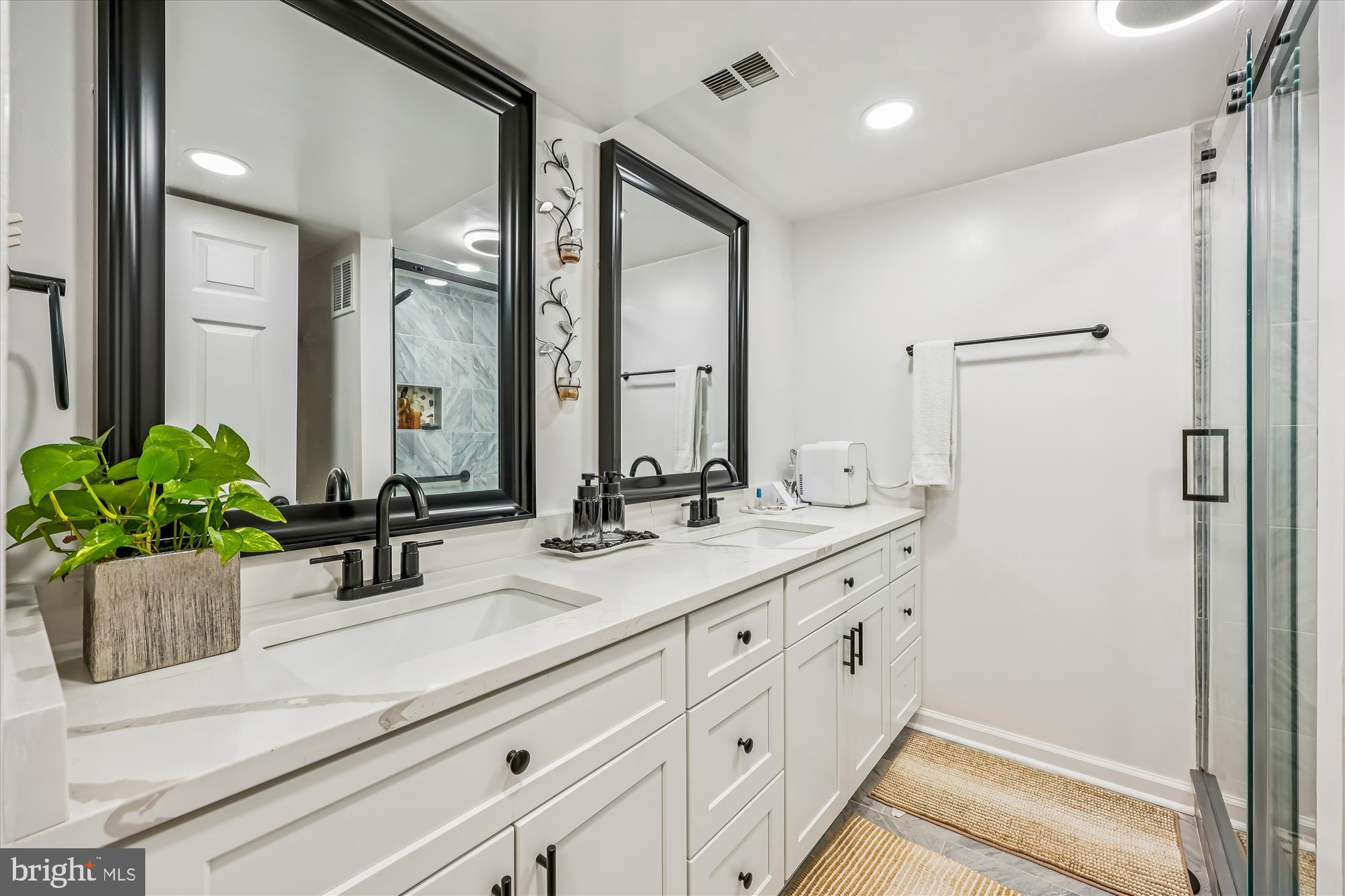 11712 SEVEN LOCKS ROAD