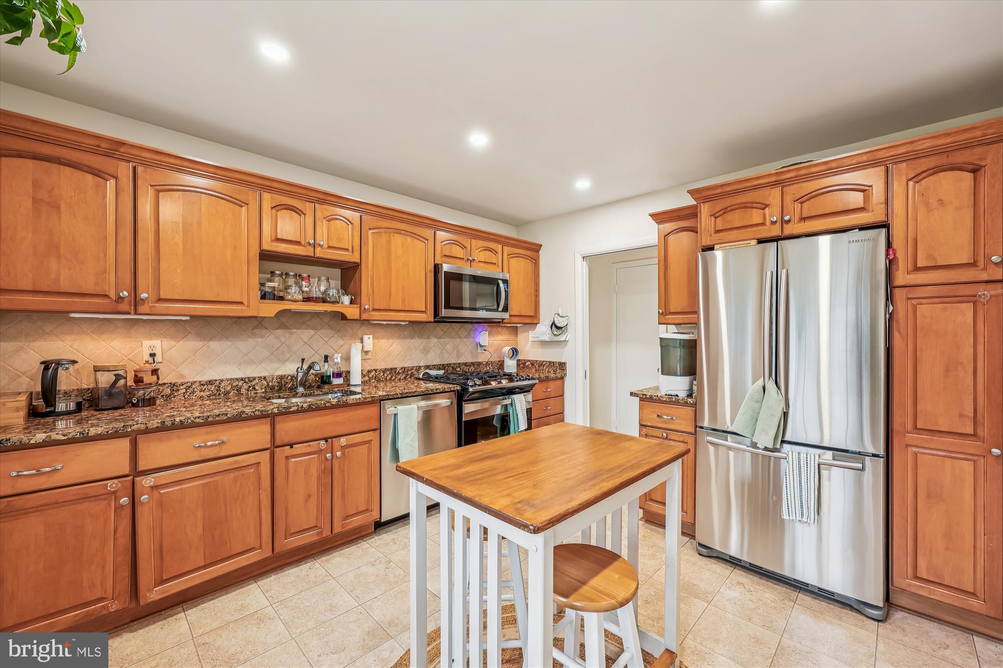 11712 SEVEN LOCKS ROAD