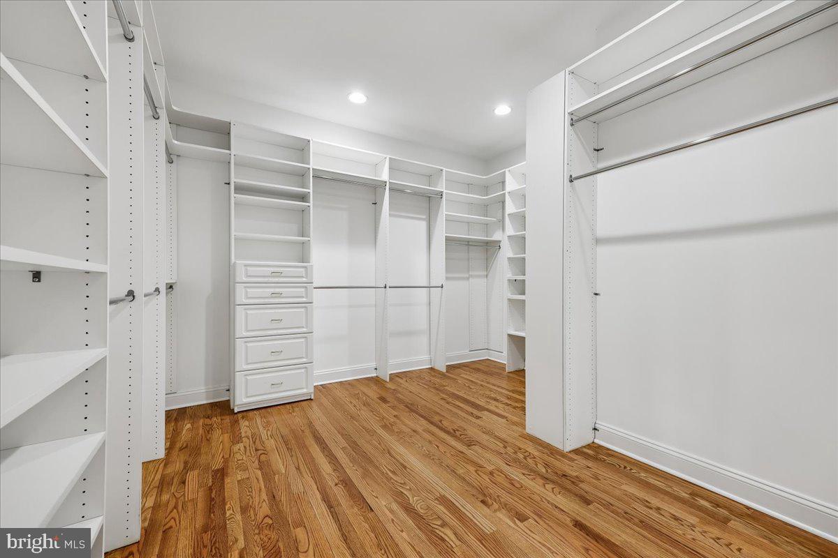 4902 DERUSSEY PARKWAY