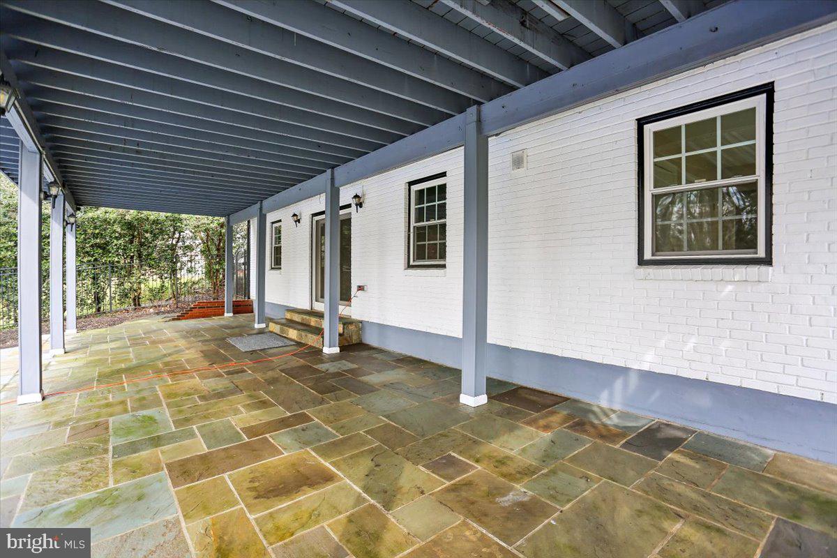 4902 DERUSSEY PARKWAY