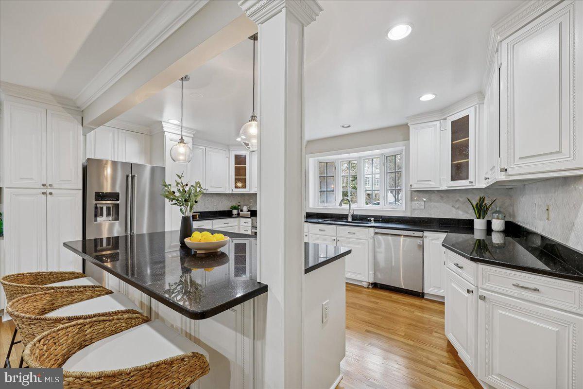 4902 DERUSSEY PARKWAY