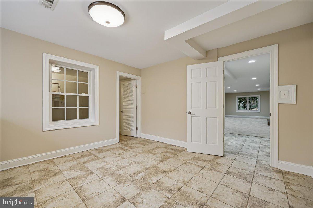 4902 DERUSSEY PARKWAY