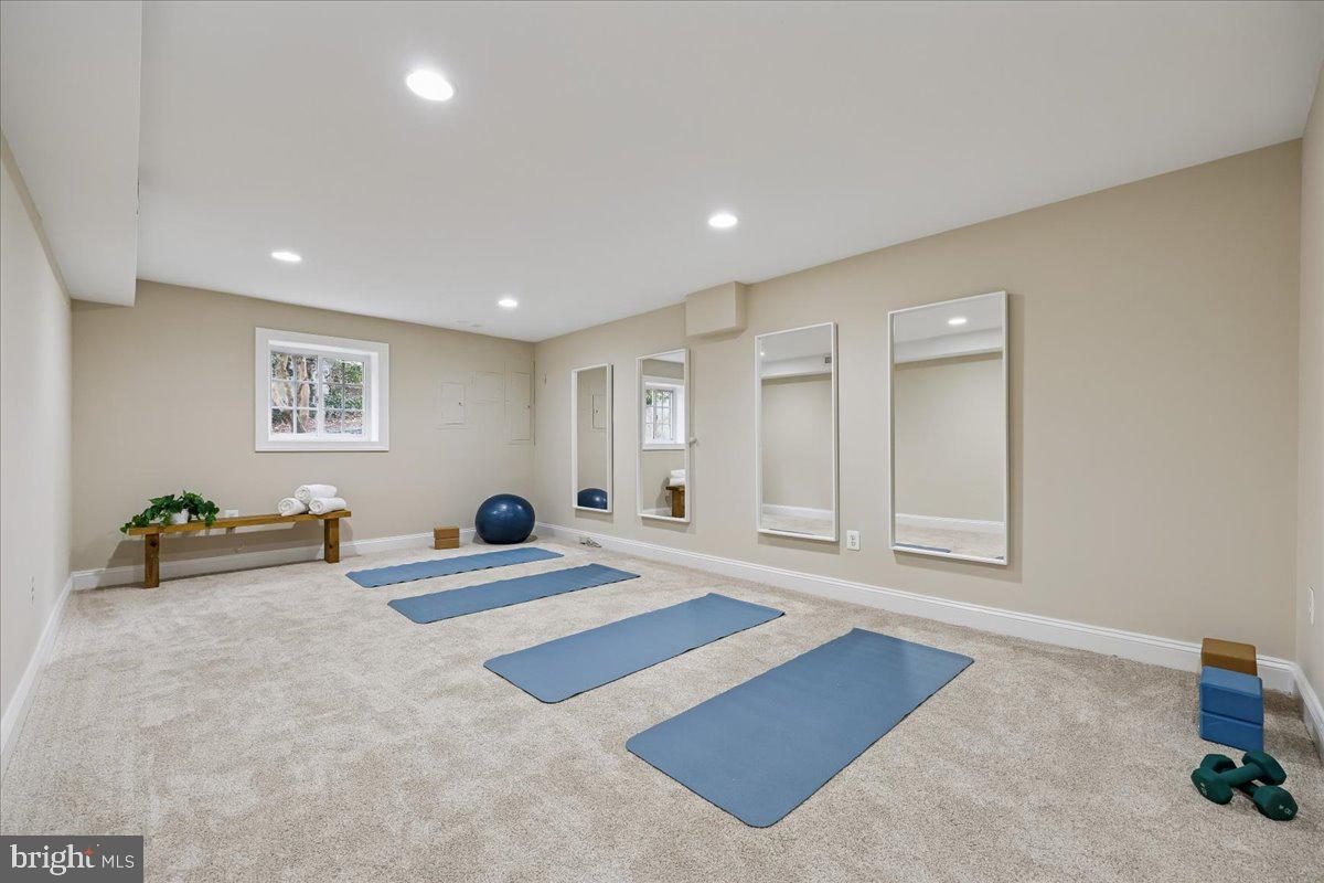 4902 DERUSSEY PARKWAY