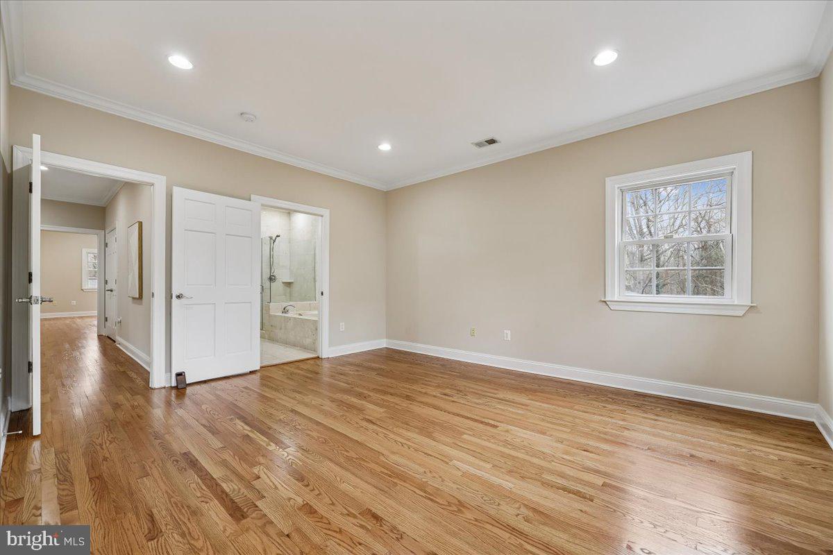 4902 DERUSSEY PARKWAY