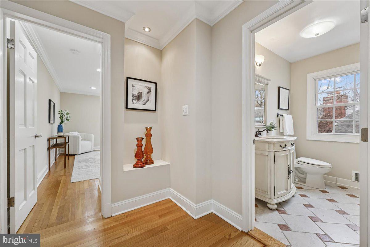 4902 DERUSSEY PARKWAY