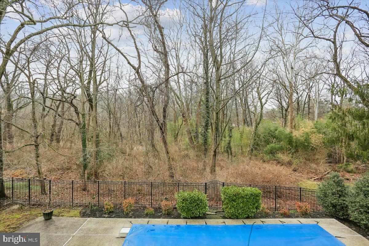 4902 DERUSSEY PARKWAY