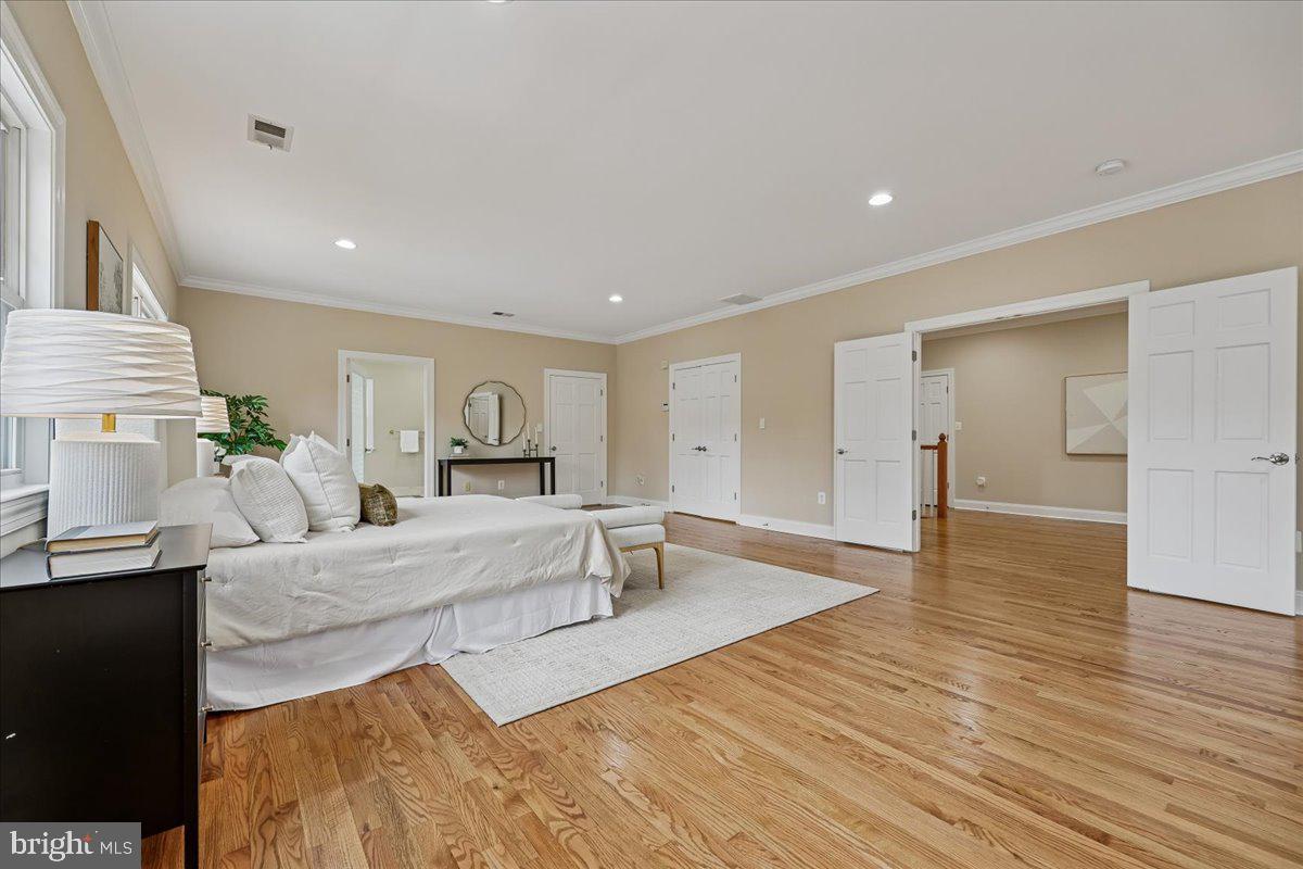 4902 DERUSSEY PARKWAY