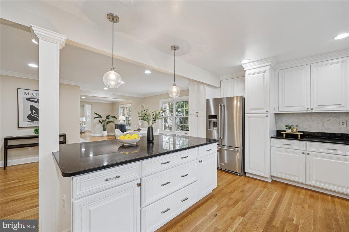 4902 DERUSSEY PARKWAY