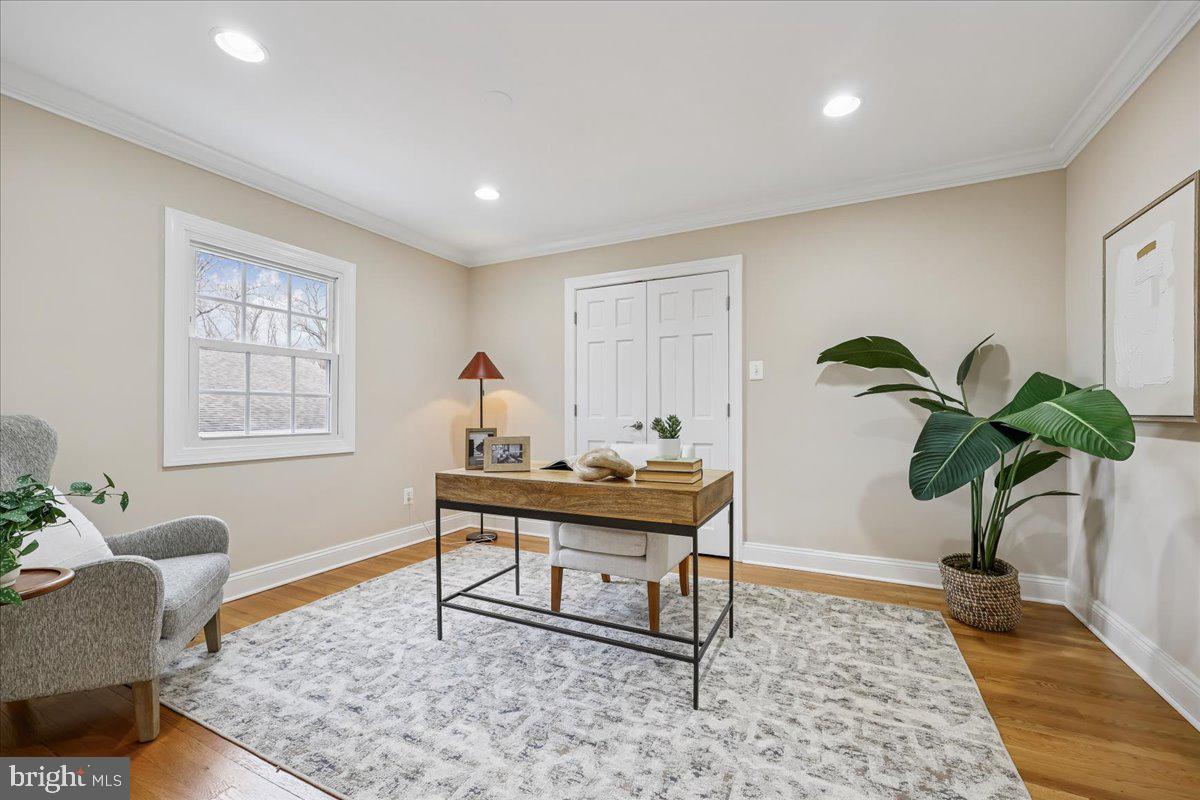 4902 DERUSSEY PARKWAY