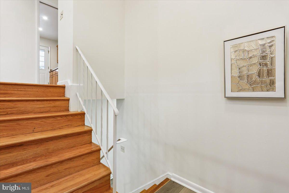 11712 SEVEN LOCKS ROAD