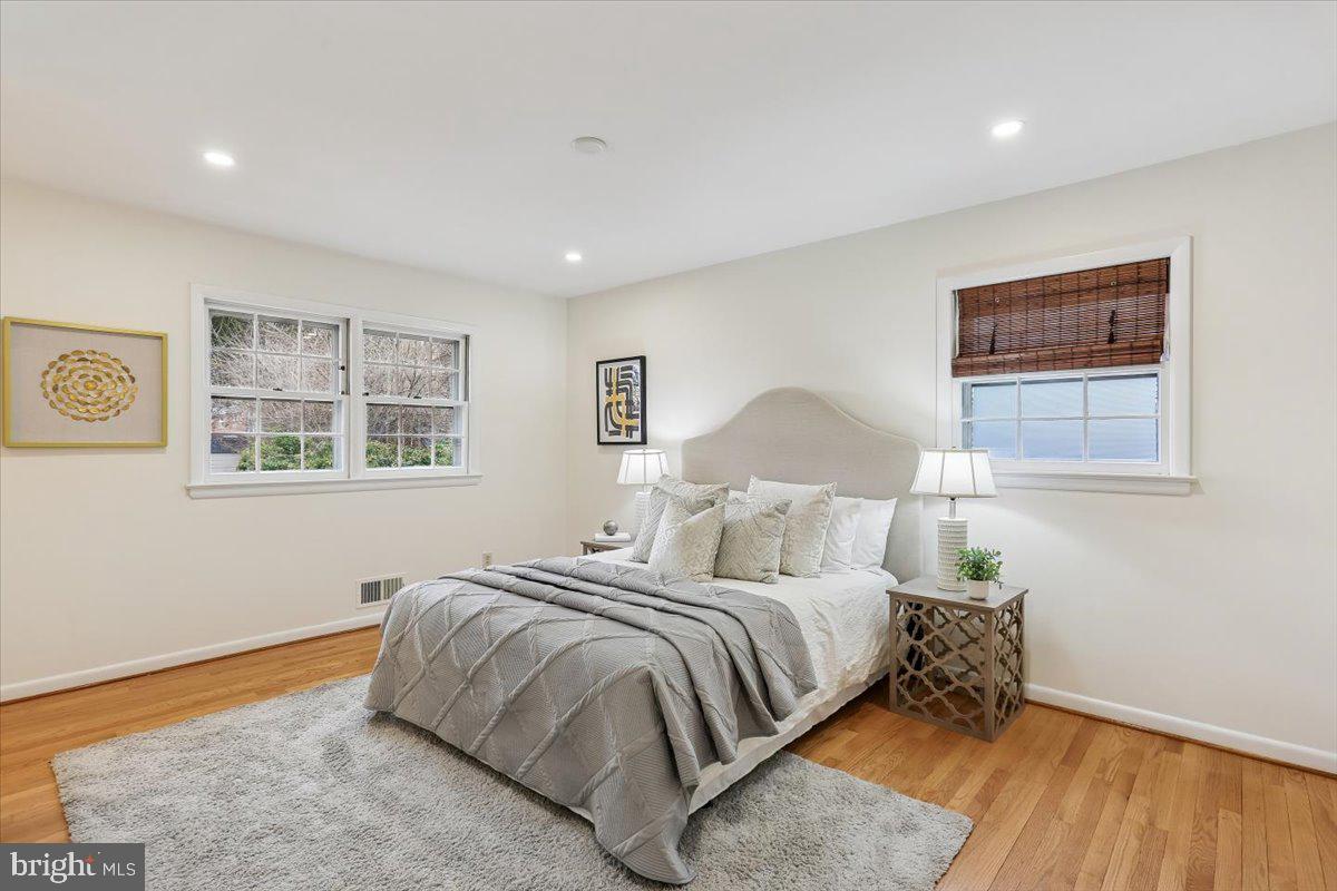 11712 SEVEN LOCKS ROAD