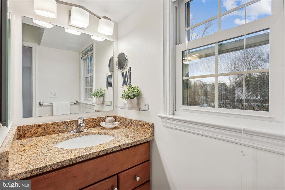 11712 SEVEN LOCKS ROAD