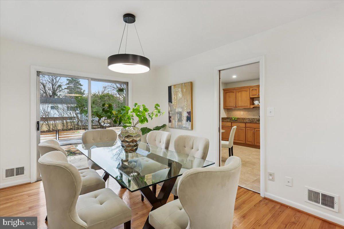 11712 SEVEN LOCKS ROAD