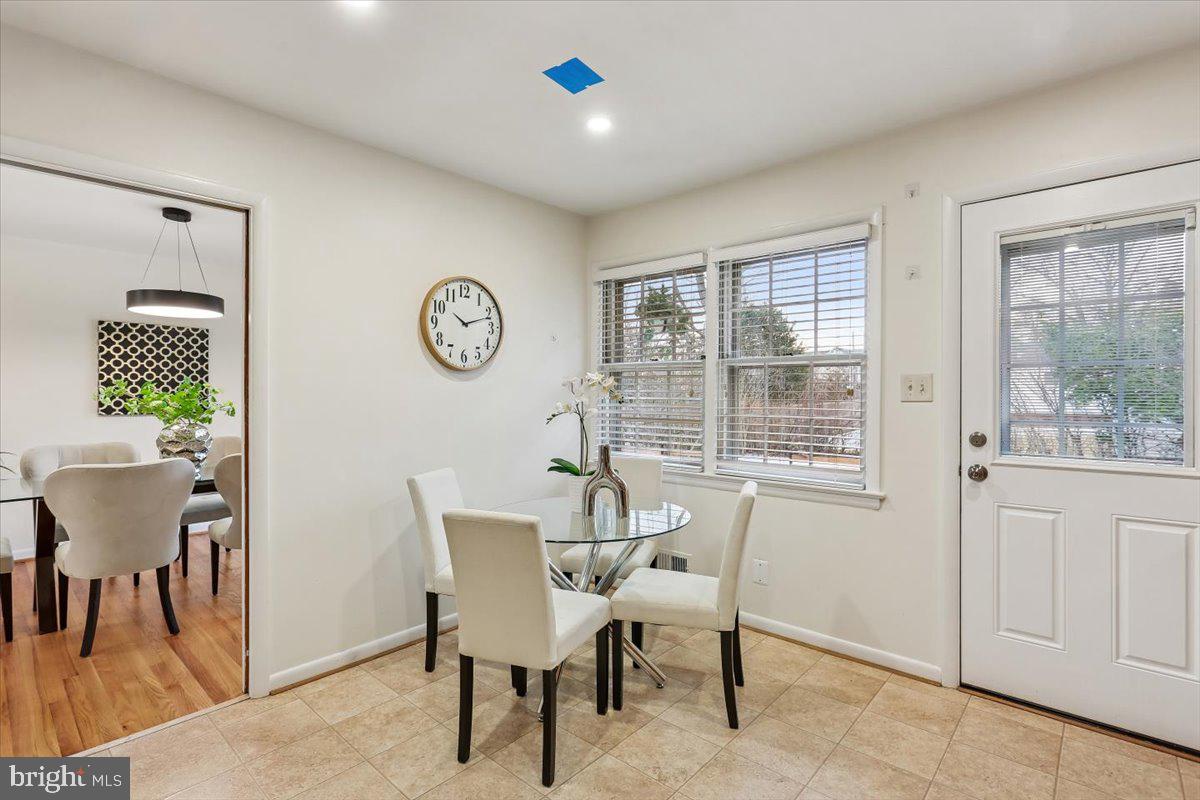 11712 SEVEN LOCKS ROAD