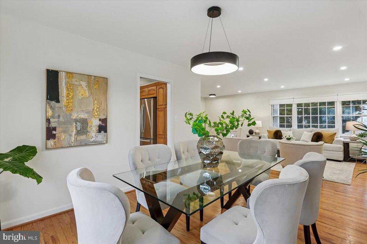 11712 SEVEN LOCKS ROAD