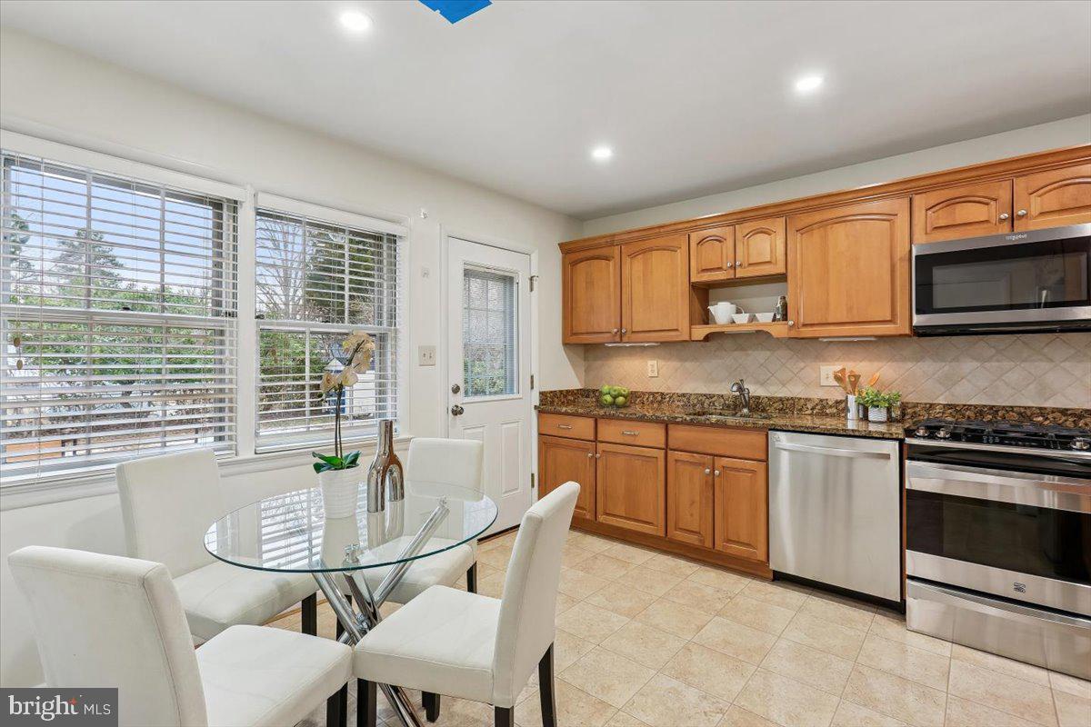 11712 SEVEN LOCKS ROAD