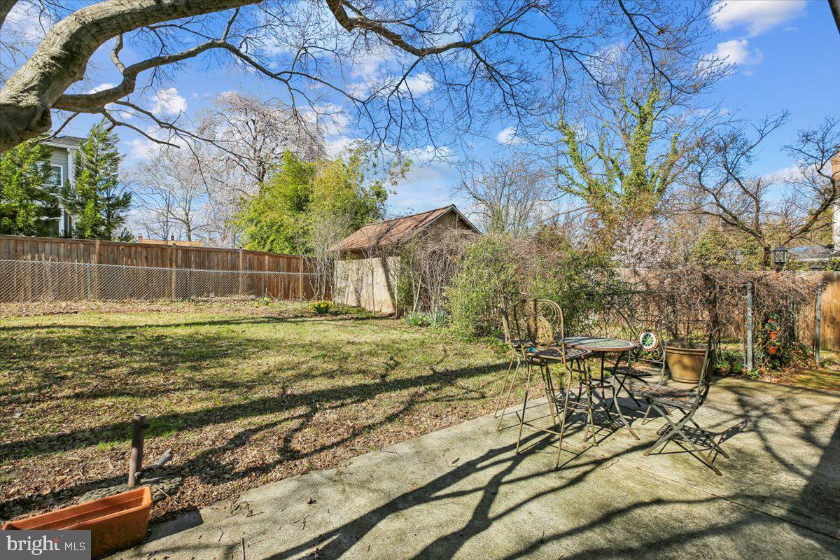 5511 ALTA VISTA ROAD