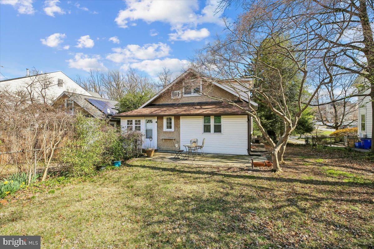 5511 ALTA VISTA ROAD