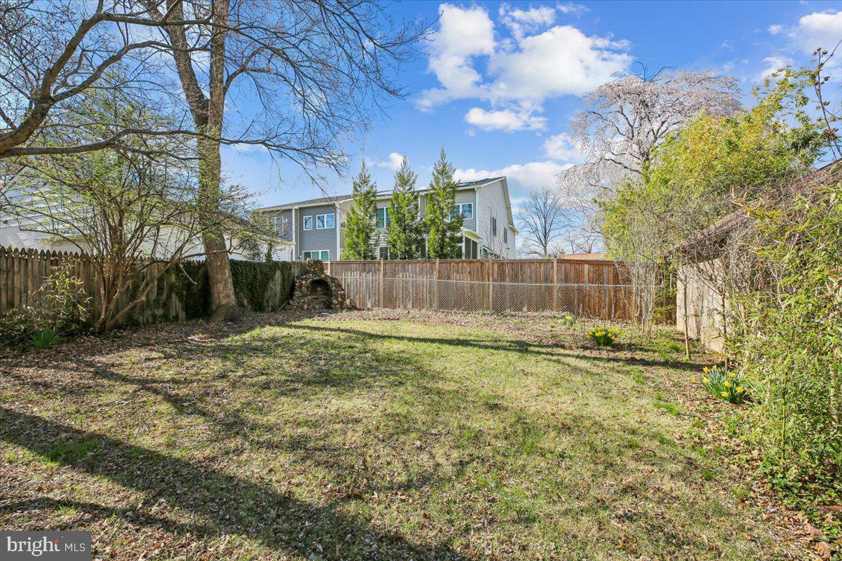 5511 ALTA VISTA ROAD