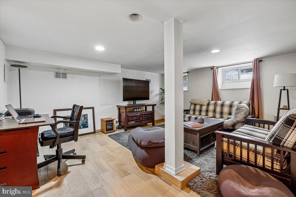 5511 ALTA VISTA ROAD