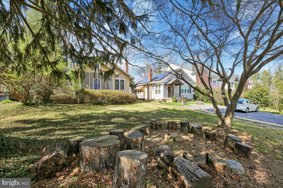 5511 ALTA VISTA ROAD