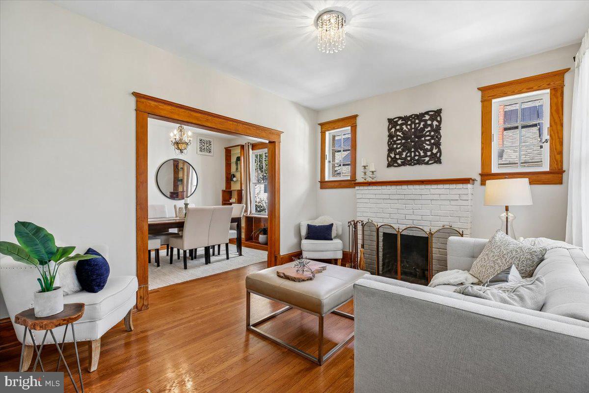 5511 ALTA VISTA ROAD