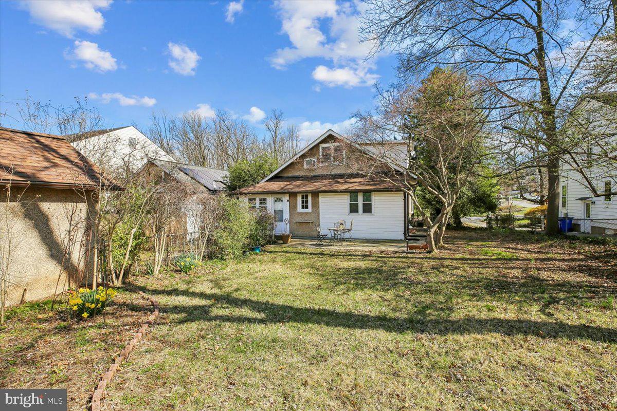 5511 ALTA VISTA ROAD