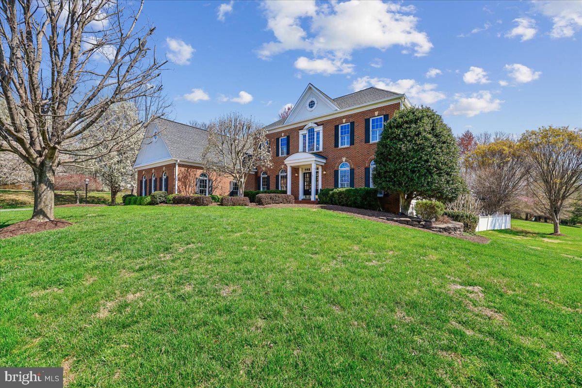 15200 COUNTRY GLEN COURT