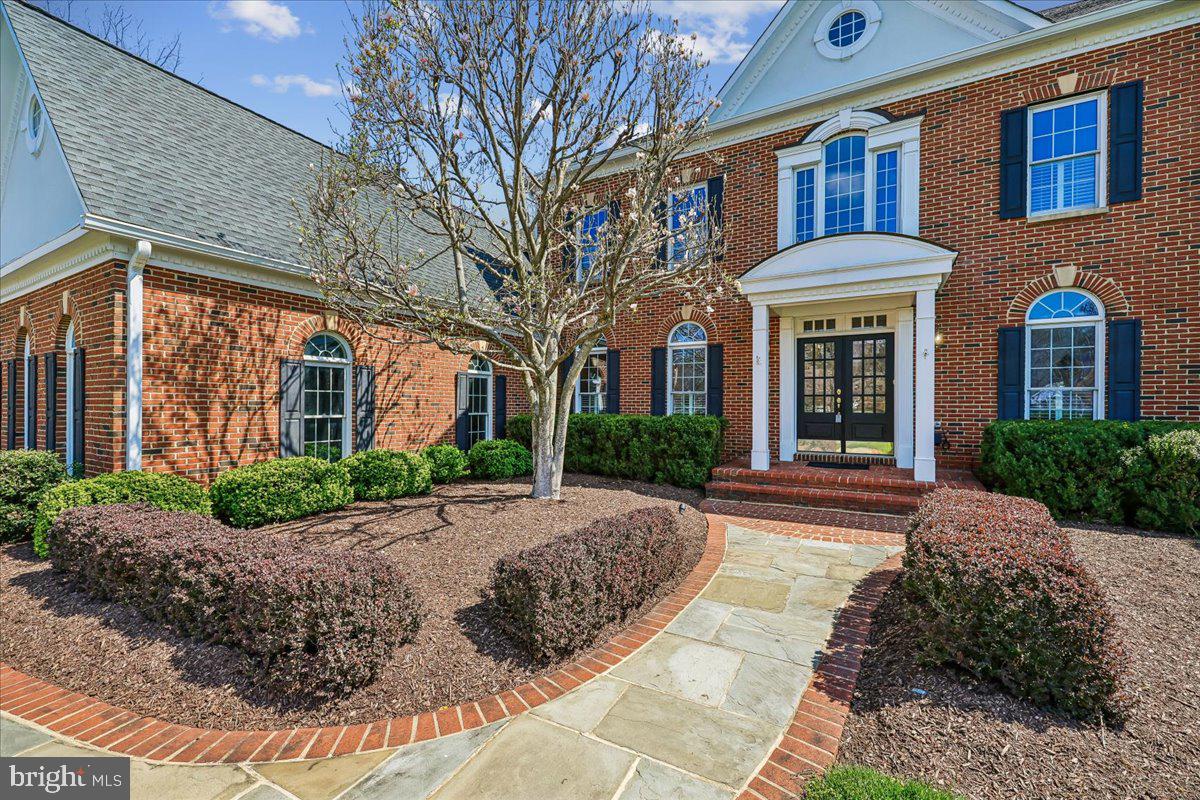 15200 COUNTRY GLEN COURT