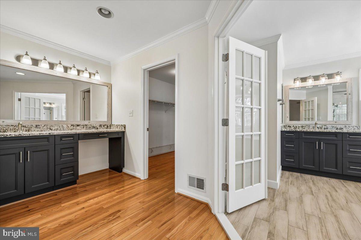 15200 COUNTRY GLEN COURT